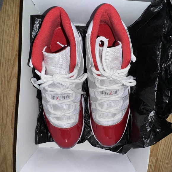 Jordan 11 Retro High Cherry (2022) Men's Size 11